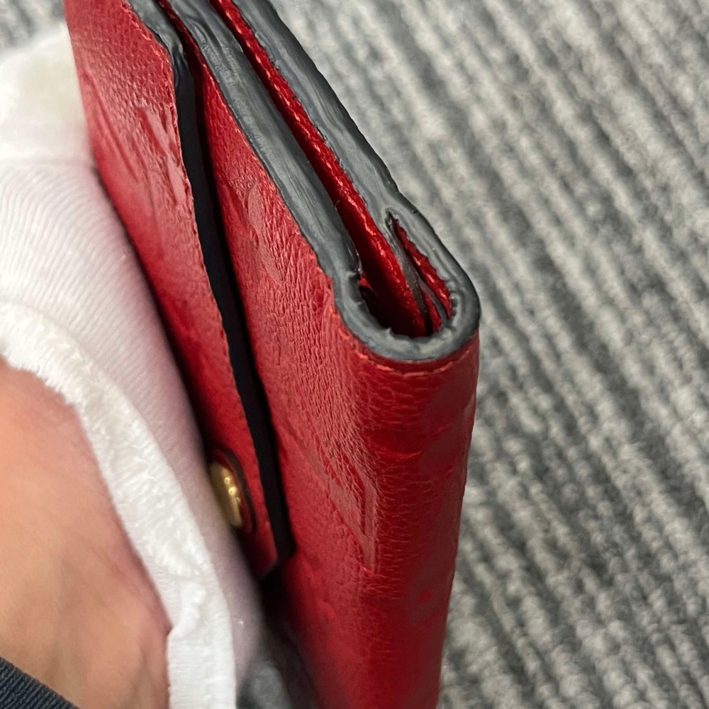 Louis Vuitton Red Monogram Wallet
Empriente
Pre loved in great condition. - Picture 7 of 12